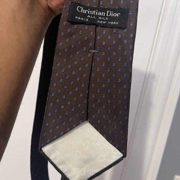 Christian Dior Tie Brown with bluish spot designs Sz Os - Picture 6 of 16